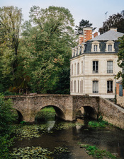 Vieux-pont_a_Craon-CP-Loeildeos_-_Mayenne_Tourisme-9106-1920px
