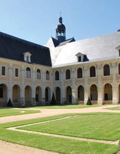jardin-du-cloitre-des-Ursulines-2021-1024x686.jpg