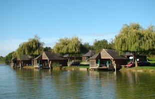 VILLAGE VACANCES ET PECHE DE VILLIERS-CHARLEMAGNE - Villiers-Charlemagne