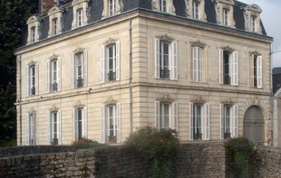 CHAMBRES D'HOTES LA DEMEURE DE L'ILE - Craon