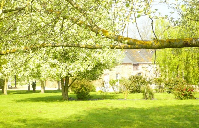 AIRE DE SERVICE DE CAMPING-CARS A LA FERME 1 - Meslay-du-Maine