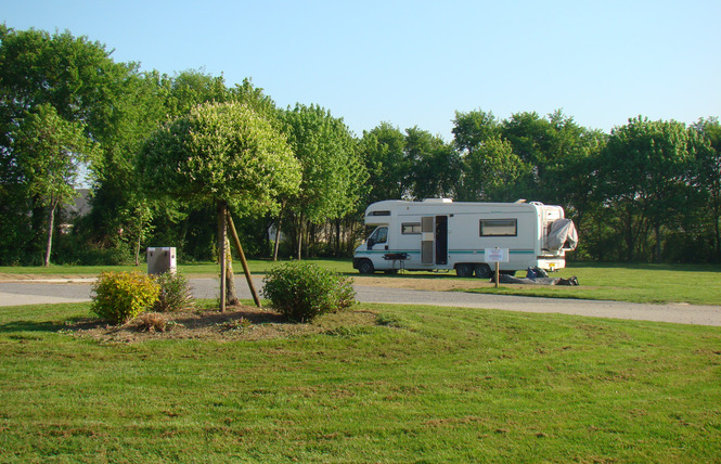 AIRE DE SERVICE CAMPING-CARS 3 - Villiers-Charlemagne