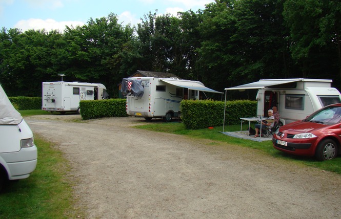 Camping du Village Vacances et Pêche 5 - Villiers-Charlemagne