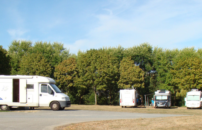 AIRE DE SERVICE CAMPING-CARS 2 - Villiers-Charlemagne