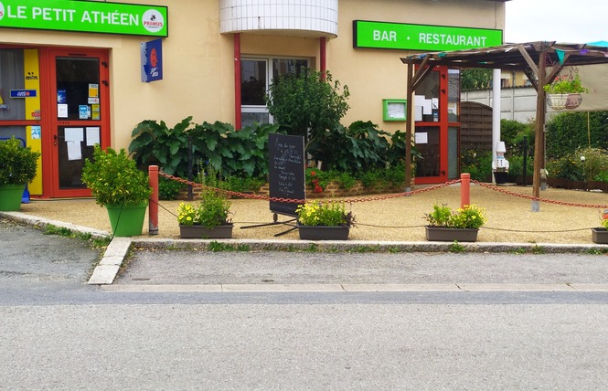 LE PETIT ATHÉEN 1 - Athée