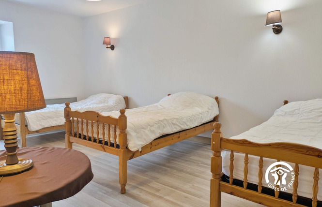 LA ROUAUDIÈRE, 14 PERSONNES 26 - Congrier