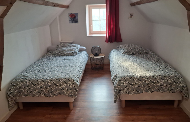 LA ROCHE, JUSQU'À 4 PERSONNES 18 - La Roche-Neuville