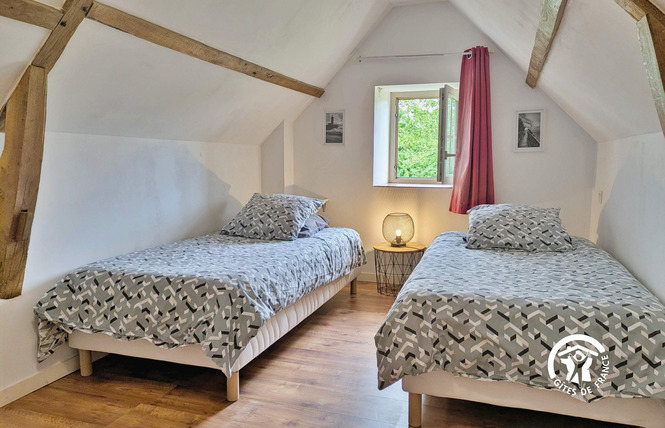 LA ROCHE, JUSQU'À 4 PERSONNES 23 - La Roche-Neuville