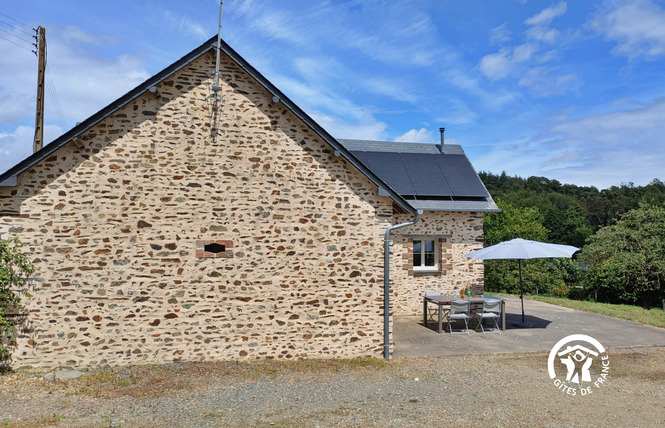 LA ROCHE, JUSQU'À 4 PERSONNES 30 - La Roche-Neuville