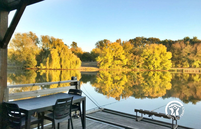 CHALET LA PERCHE, LES PIEDS DANS L'EAU, 5-7 PERS 1 - Villiers-Charlemagne