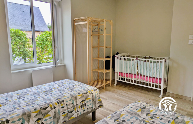 LA ROSE TRÉMIÈRE, 6 PERSONNES 38 - Cossé-le-Vivien