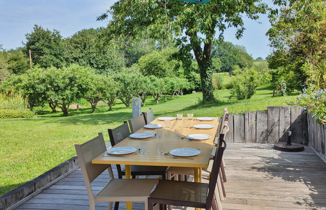 LE VERGER AZURÉ, 9 PERSONNES 48 - Beaumont-Pied-de-Bœuf