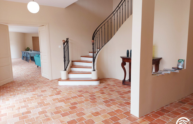 GRAND GÎTE DE LA PRÉE DU ROC, 15 PERS 31 - La Roche-Neuville