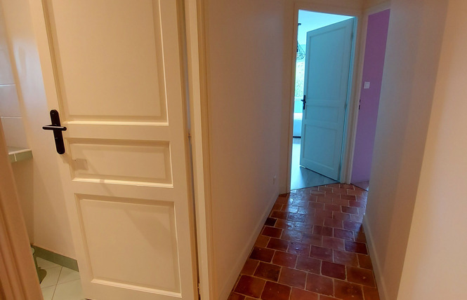 GRAND GÎTE DE LA PRÉE DU ROC, 15 PERS 49 - La Roche-Neuville
