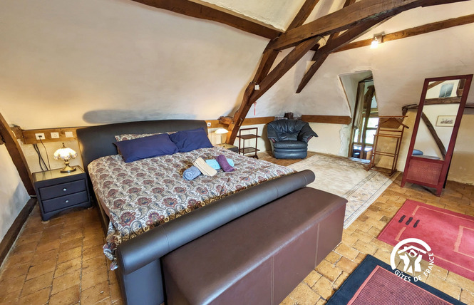 GÎTE DE LA RENAUMIÈRE, JUSQU'À 11 PERS 33 - Gennes-Longuefuye
