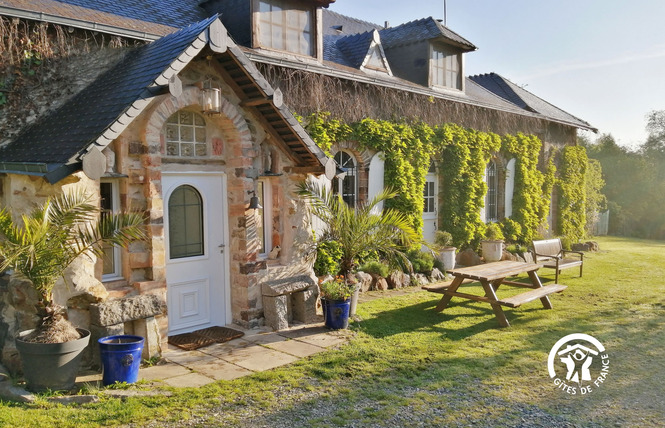 GÎTE DE LA RENAUMIÈRE, JUSQU'À 11 PERS 7 - Gennes-Longuefuye