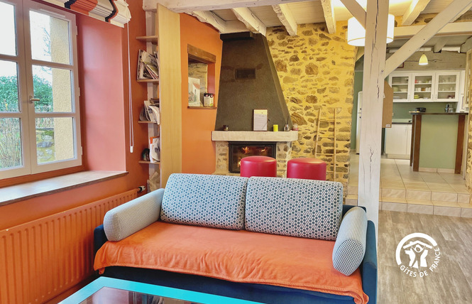 DOMAINE DES MAZURES, 17 PERSONNES 37 - Niafles