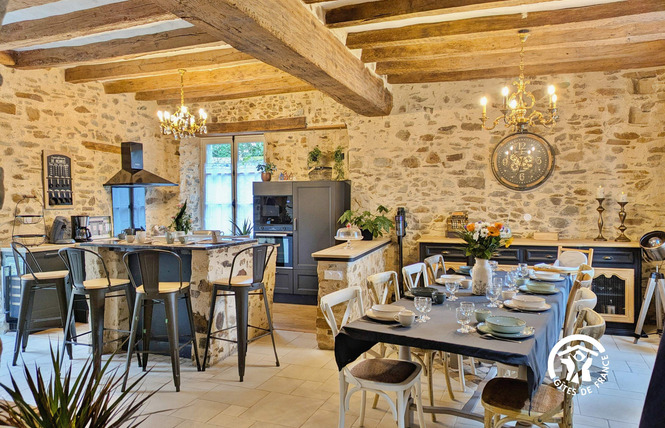 LA PIERRE DU BONHEUR, GÎTE 8 PERSONNES 1 - Saint-Denis-d'Anjou