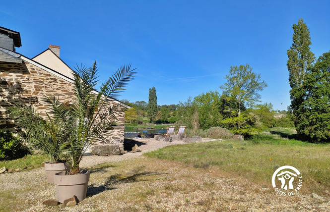 LA ROCHE DES EAUX VIVES, 2 PERSONNES 31 - Fromentières