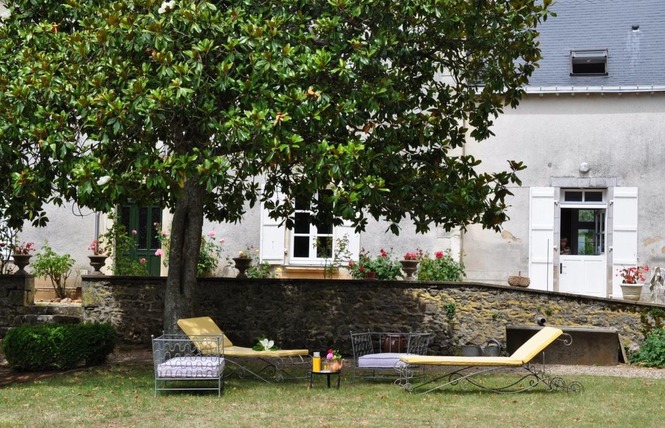 CHAMBRES D'HOTES LE ROCHER 2 - La Bazouge-de-Chemeré