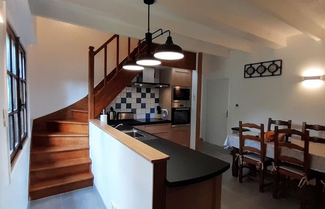 GÎTE LES RAVALIÈRES 25 - Livré-la-Touche