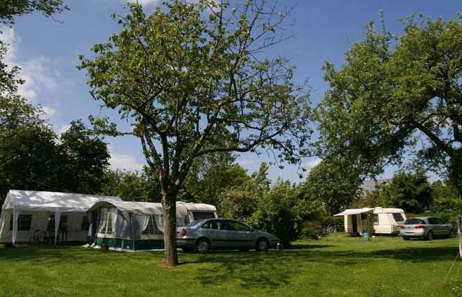 CAMPING MUNICIPAL DU BAC 6 - Ménil
