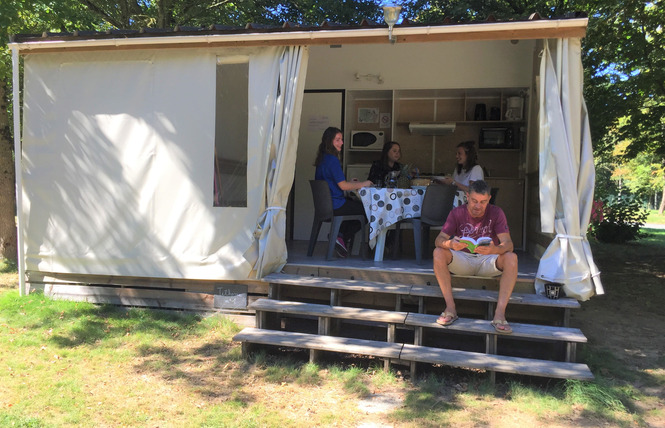 Camping *** de la Rincerie 3 - La Selle-Craonnaise
