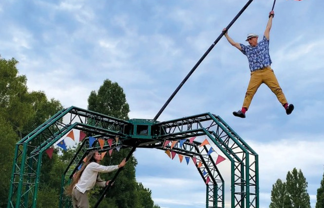 Festival Quel Cirque ! « DANS L’OMBRE DES OISEAUX » - Cie Kadavresky 1 - Château-Gontier-sur-Mayenne