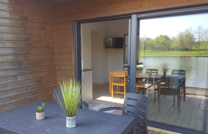 Chalet Le Brochet, les pieds dans l'eau, 5-7 pers 2 - Villiers-Charlemagne