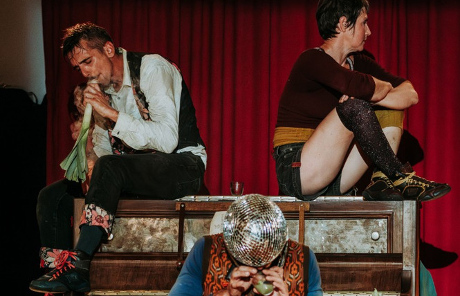 Festival Quel Cirque ! « LAISSEZ LES POIREAUX DERRIÈRE LES BARREAUX » - Cirque Super 1 - Château-Gontier-sur-Mayenne