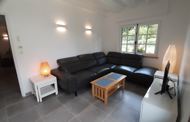 LES RAVALIÈRES 19 - Livré-la-Touche