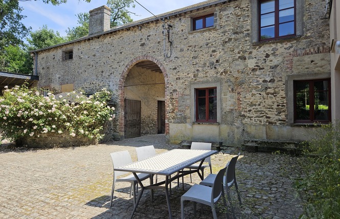 Gîte le Pigeonnier du Château de Craon 5 - Craon