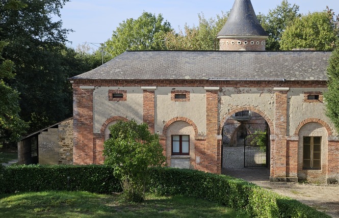 Gîte le Pigeonnier du Château de Craon 4 - Craon