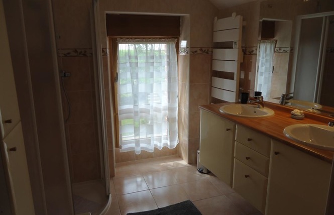 CHAMBRES D'HÔTES - BEL AIR 7 - La Selle-Craonnaise